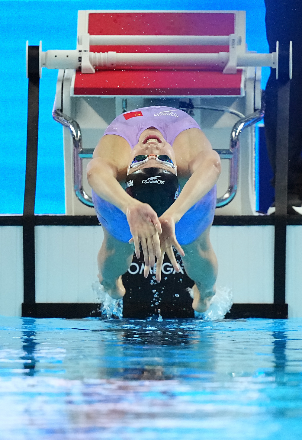 游泳——女子100米仰泳半决赛赛况