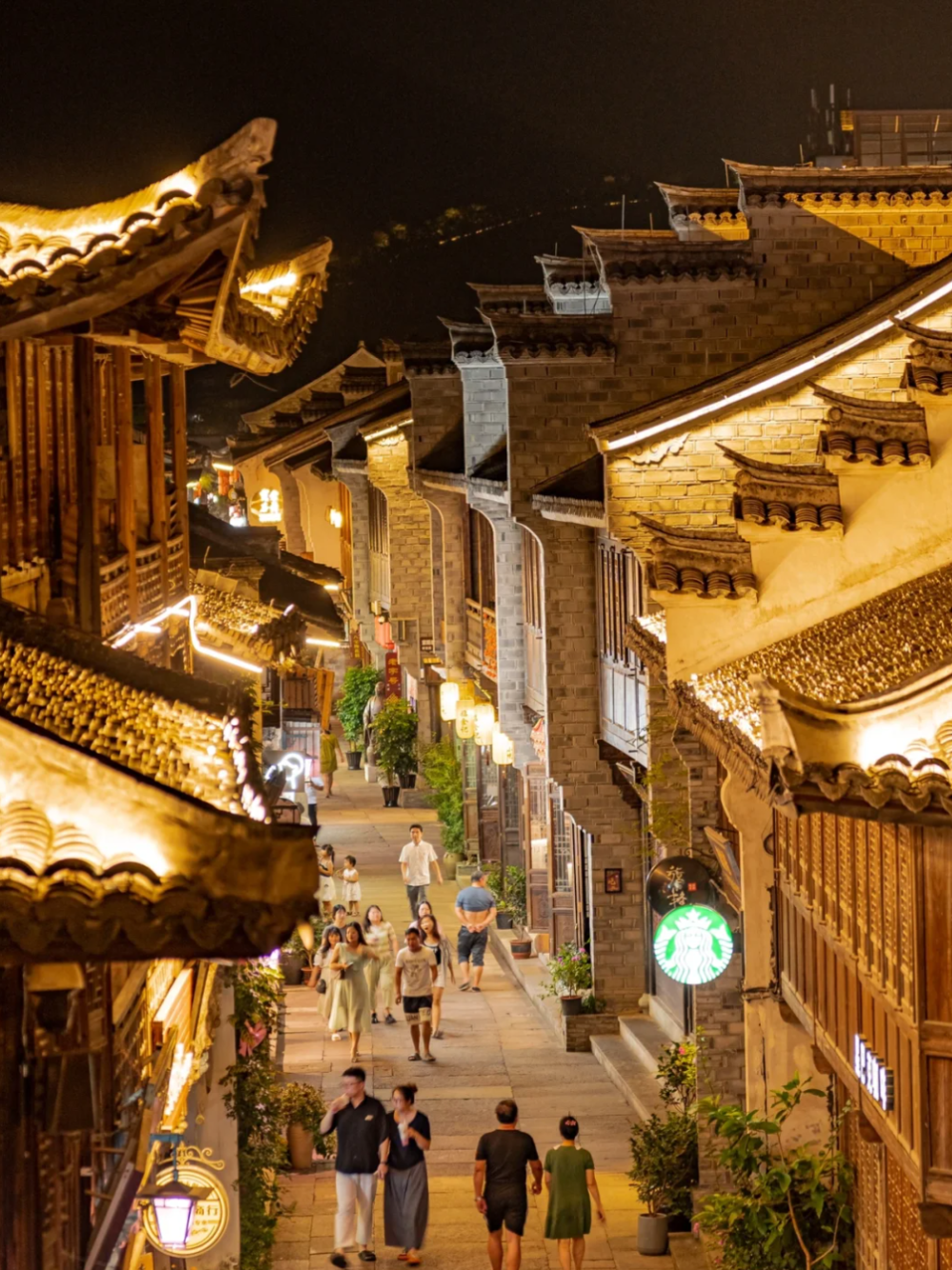 遇见夜晚的一万种可能!一份夜游指南请您收好