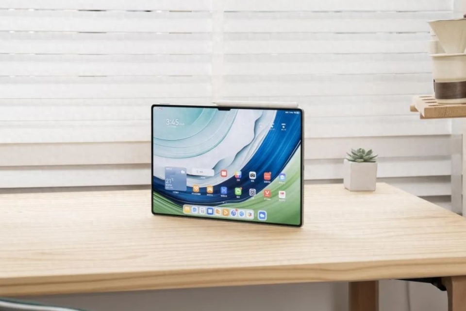 华为matepad pro 13.2英寸:三指拿捏的平板,如何抢电脑的活-腾讯新闻