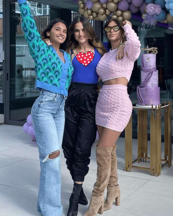 梅西妻子生三胎仍似少女,马甲线清晰身材绝美_腾讯新闻