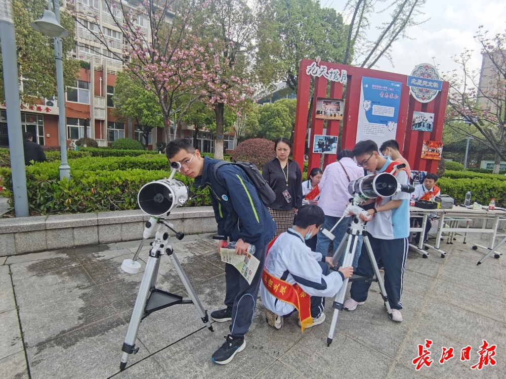 我向往这样的高中武汉一中举办沉浸式校园开放日