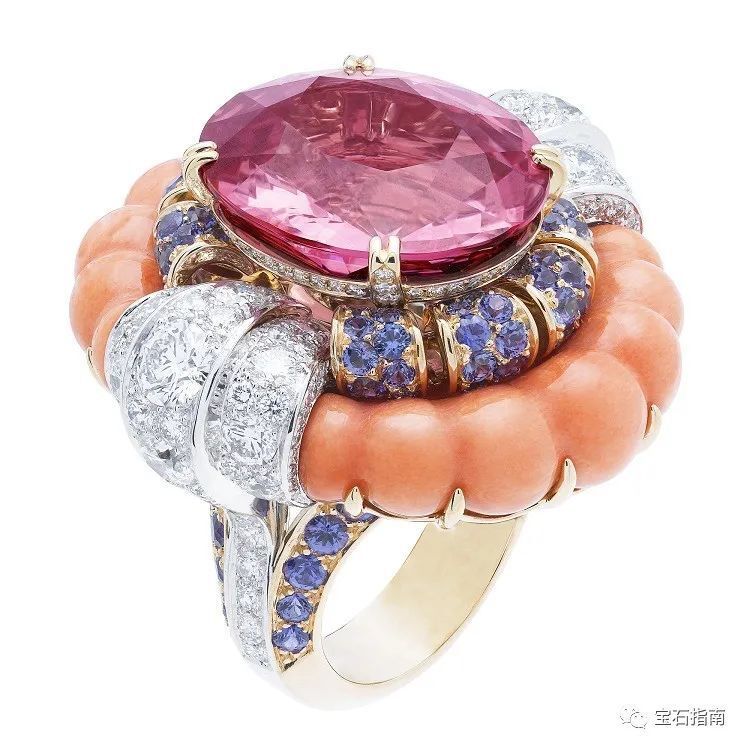 鉴赏vancleefarpelssummercocktail戒指罕见而夺目的粉色尖晶石