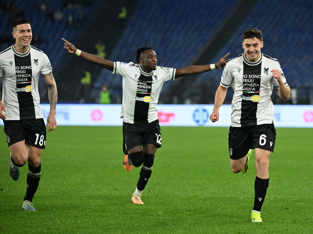 足球意甲乌迪内斯胜拉齐奥