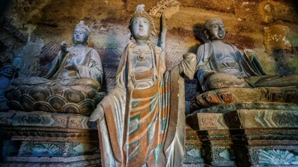 其中,拥有4处全国重点文物保护单位(王母宫石窟,南石窟寺,石拱寺石窟