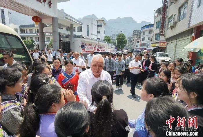 广西平果凌泽辉图片