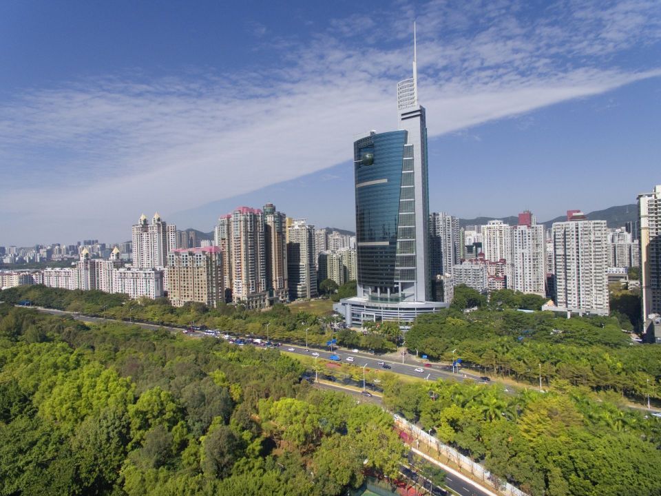 改革改革再改革 再造一个报业集团——写在深圳报业集团成立21周年之