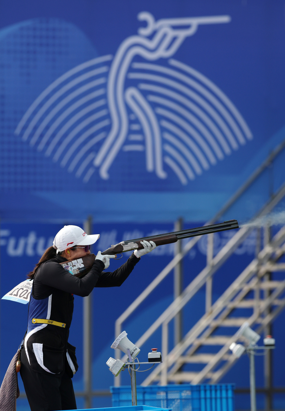 射击——女子双向飞碟75靶团体赛第一阶段赛况