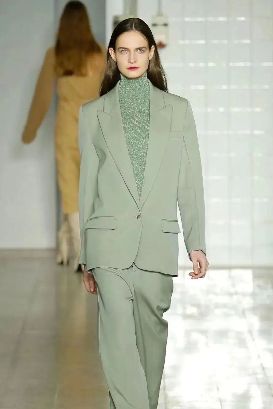 流行色 | 淡紫雾色,冰河蓝,龙蒿绿,柔和桃粉,柠檬黄,2024年春夏5大