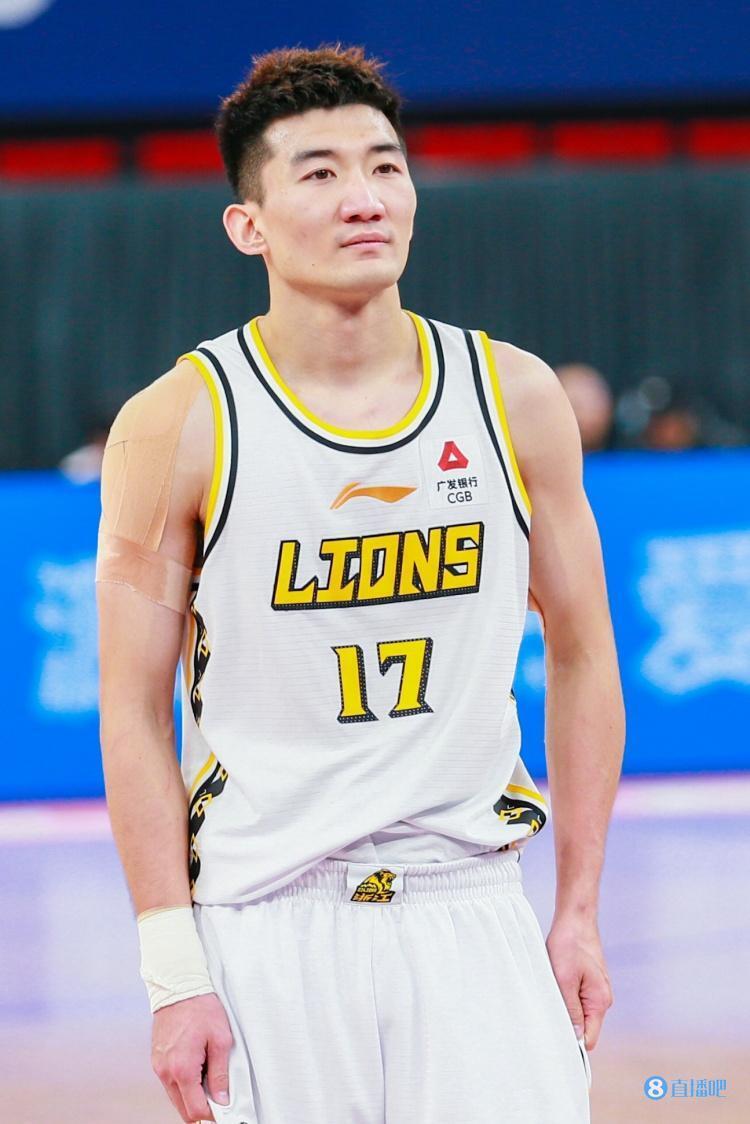 有些放松孙铭徽6中3拿到14分4板10助6失误