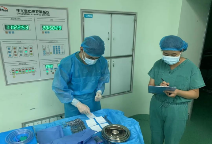 济宁医疗援疆以迎接英吉沙县人民医院"二甲"复审为契机,由专家宋建梅