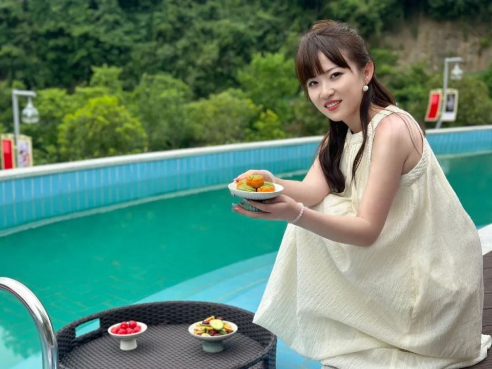 三个女主播!带你游了怎样的镇坪?