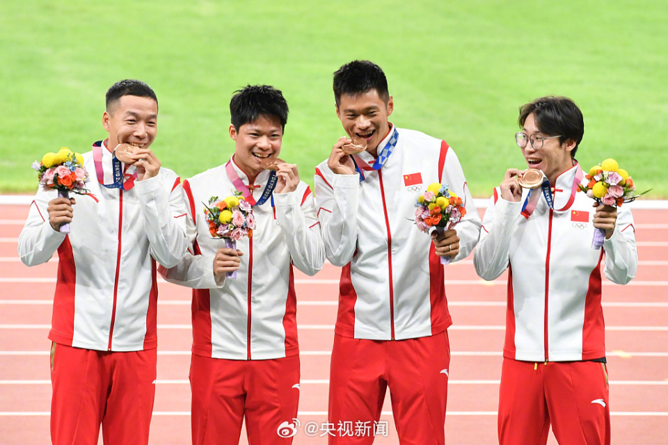 迟到11年奥运金牌!今晚杭州,为他们欢呼_腾讯新闻