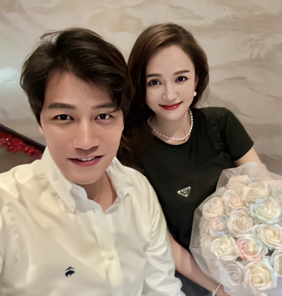 陈乔恩为老公艾伦庆生,两人在镜头前甜蜜热吻,看不出9岁年龄差