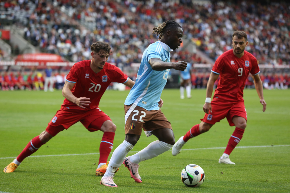 足球——友谊赛:比利时胜卢森堡