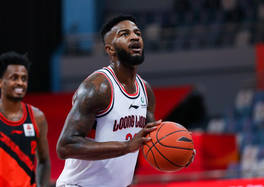 夺冠拼图广东宏远签下防守悍将乔丹贝尔曾夺nba总冠军上赛季效力广州