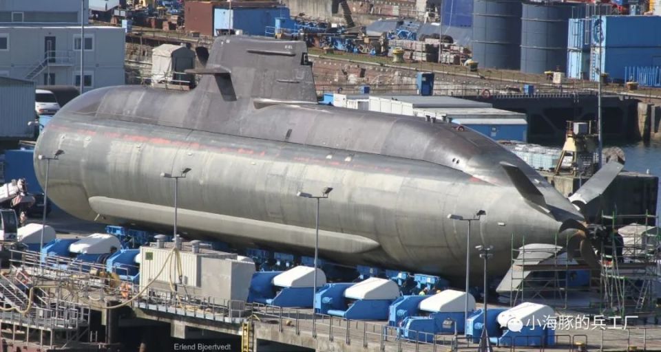 经典212型潜艇,居然无法填装鱼雷?