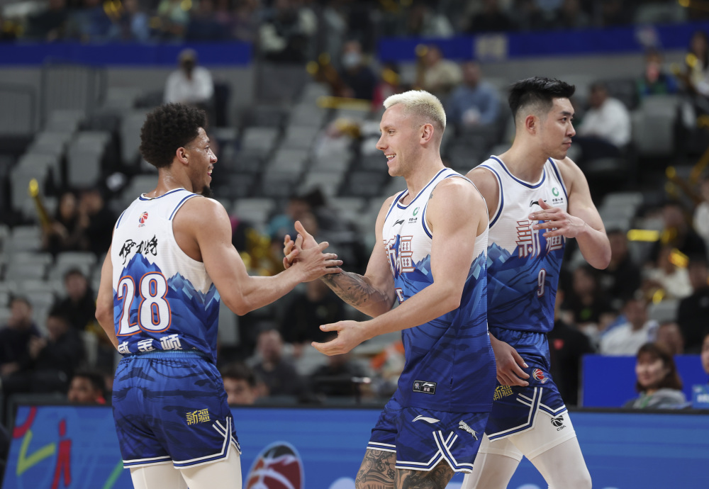 篮球cba常规赛新疆伊力特胜吉林九台农商银行