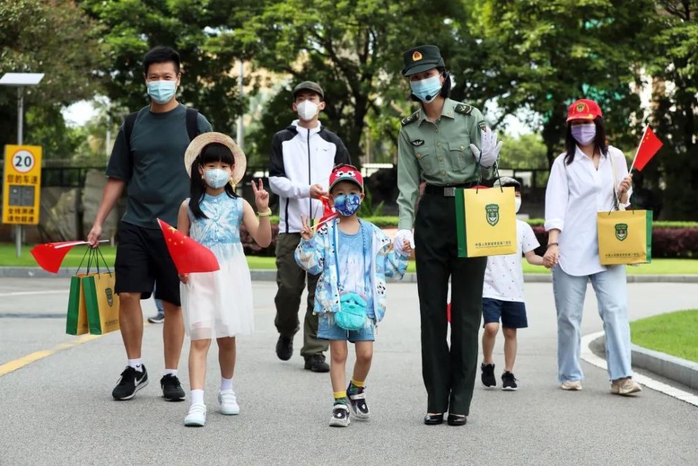 駐澳部隊軍營開放日1500多名市民感受練兵備戰氛圍