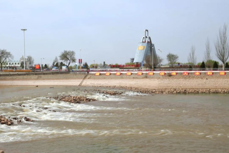 河套灌区夏灌开始!_腾讯新闻