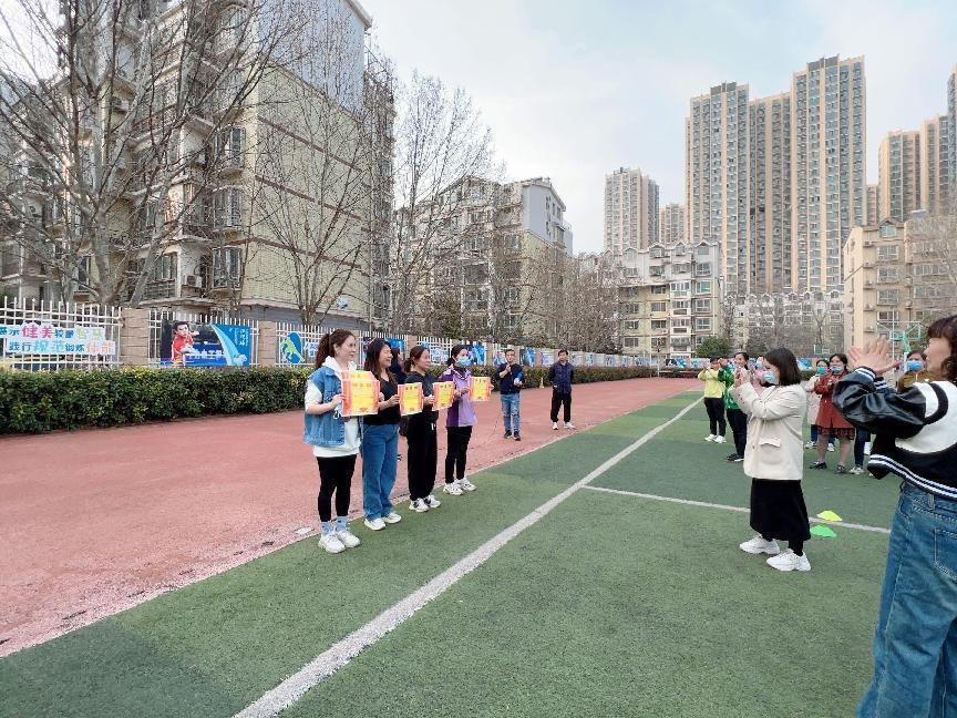 二七区艺术小学图片