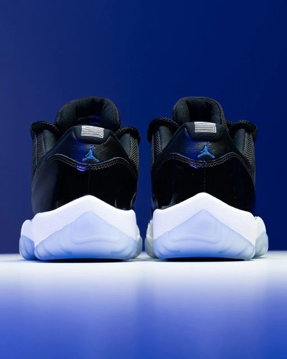 今早大灌篮 aj11 low 你入手了吗?
