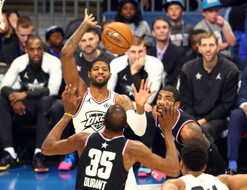 近日,太阳球员杜兰特在《boardroom》播客节目中谈到了goat的话题