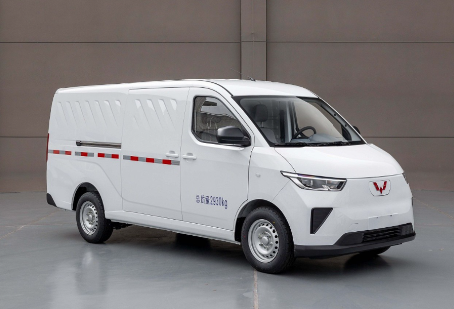 新"五菱扬光"微卡版开始申报,配单排2座,内置75kw电机!