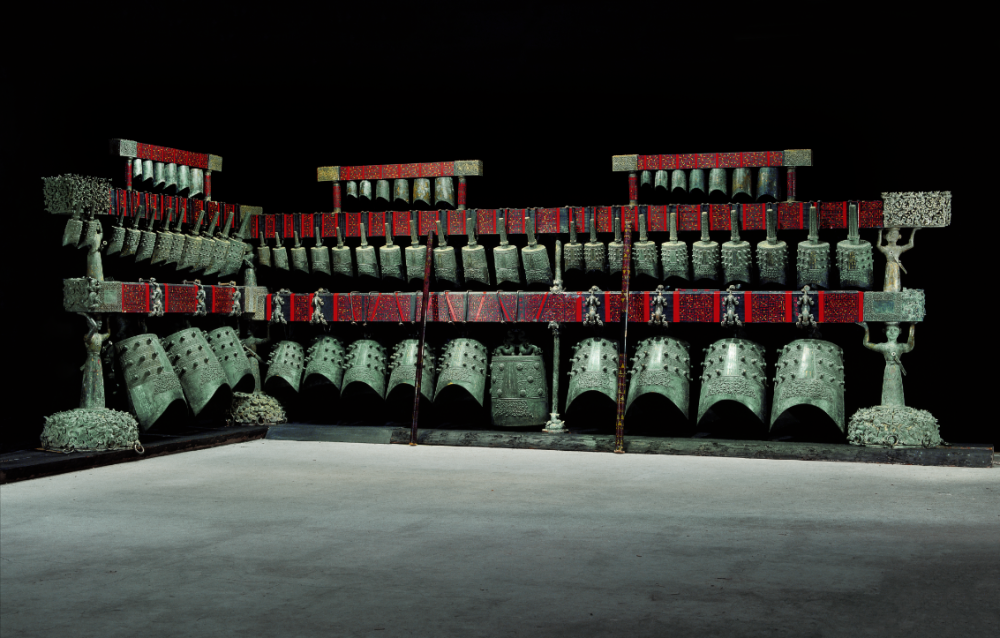 测音音频00:0001:16△点击感受2400年前的钟声这套编钟拥有5个"最"!