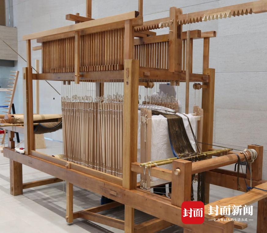 在成为非遗之前，蜀锦、银花丝、成都漆艺都在哪里？丨文化中国行·长江之歌_腾讯新闻