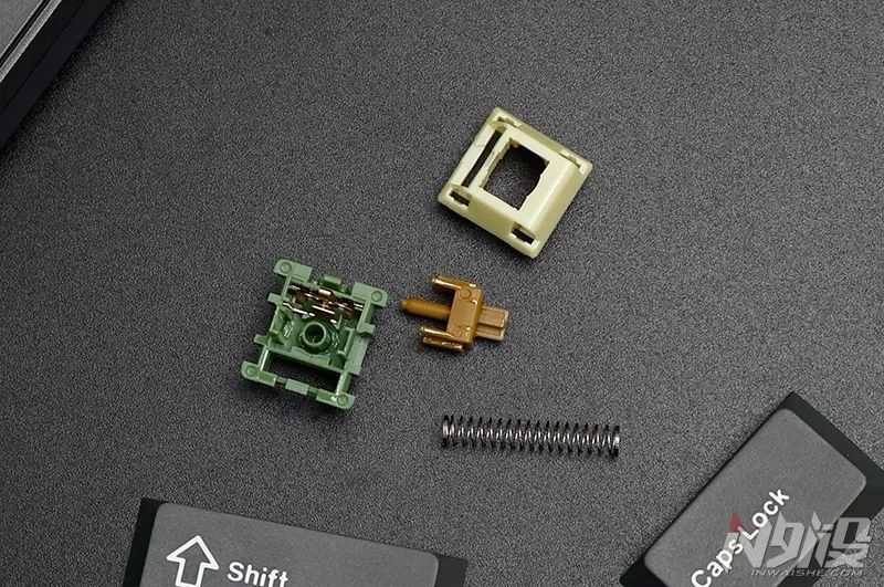 黑爵ak820 max三模机械键盘拆解评测