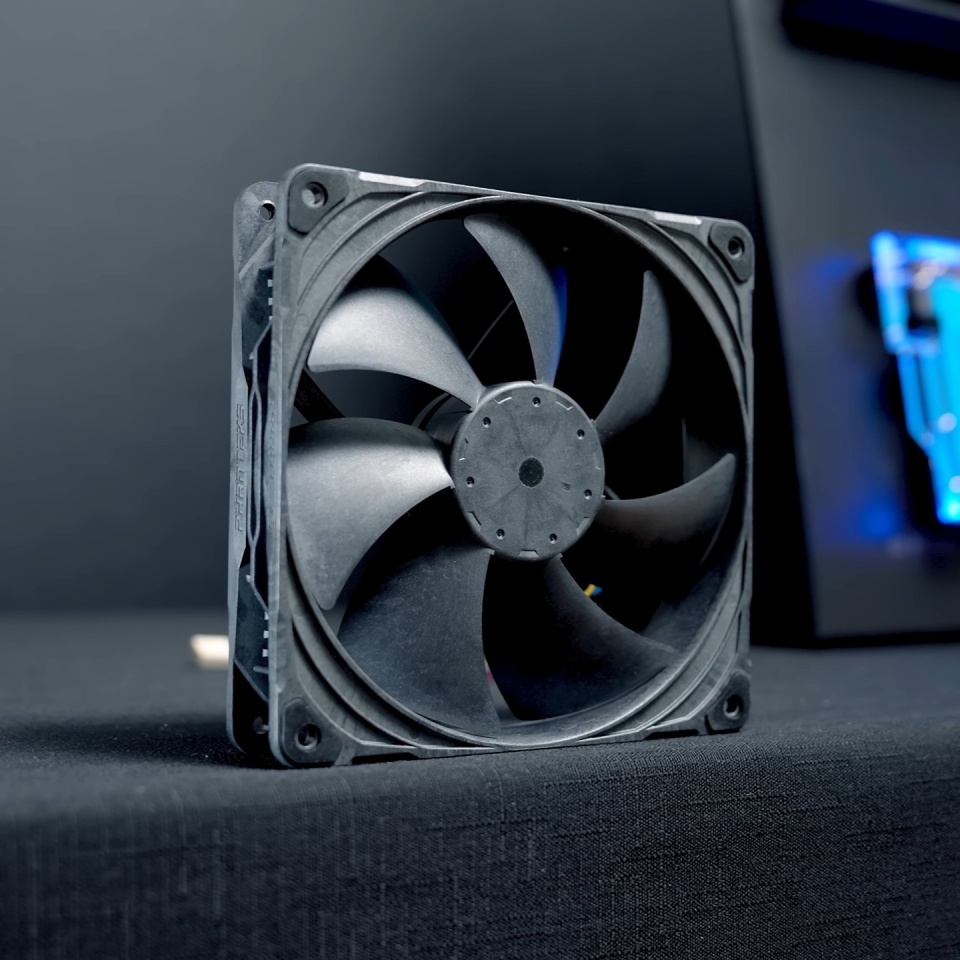 简便插入式安装设计,追风者推出 glacier ez-fit 分体水冷产品线