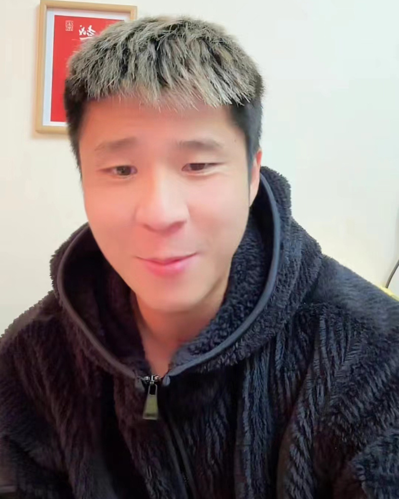 赵明剑今年看好申花和山东争冠替补席阵容吓我一跳小徐小金都涨球了