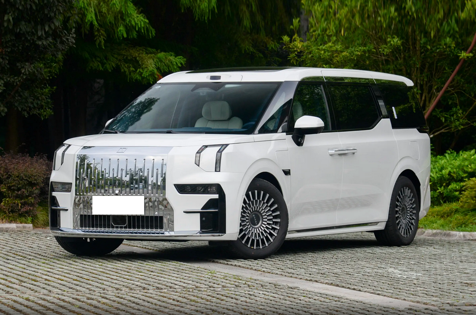 9万起,配双8295芯片,这款mpv最高续航900km