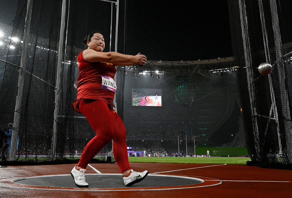 田径女子链球决赛赛况10