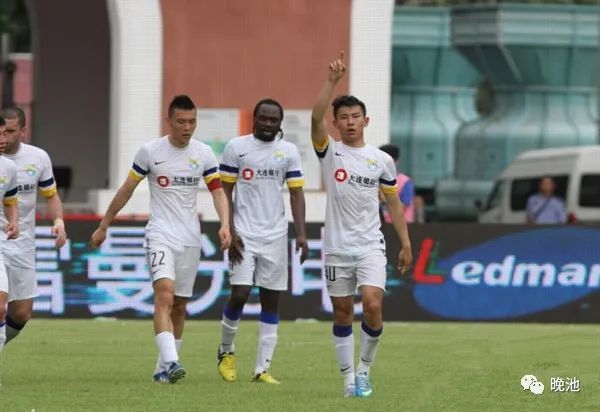 大连阿尔滨方面,本赛季重金引进的瓦罗因伤没有随队出征,乌塔卡出任单