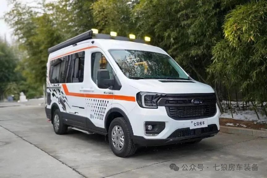 七狼房车上新啦!福特t8打造的宿营小房车_腾讯新闻