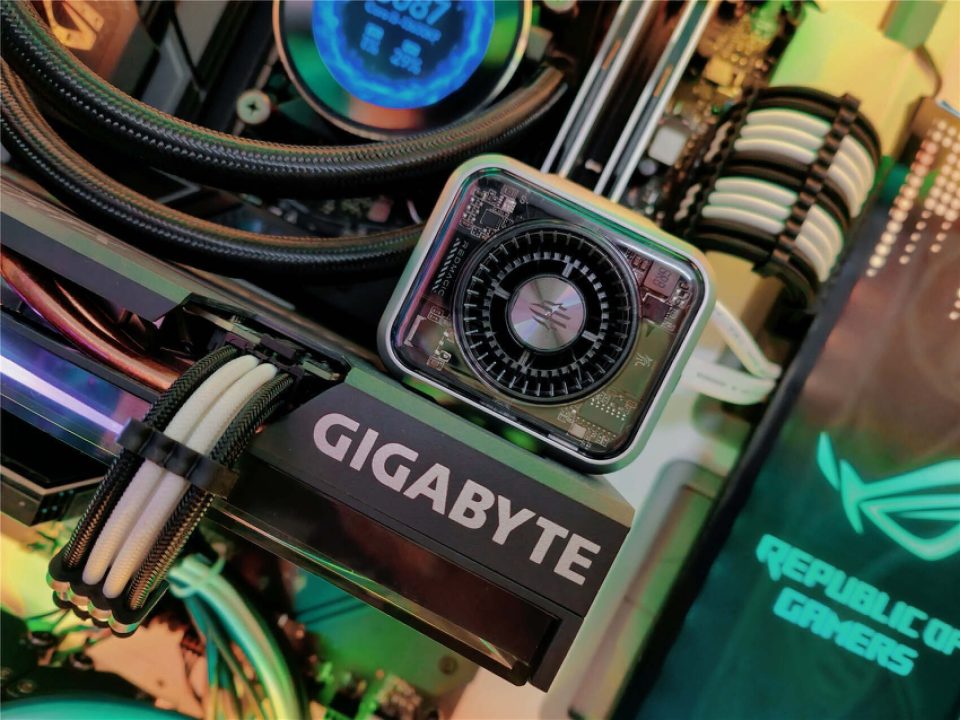 红魔液冷散热器5 pro体验:vc液冷强效散热,清凉一夏""