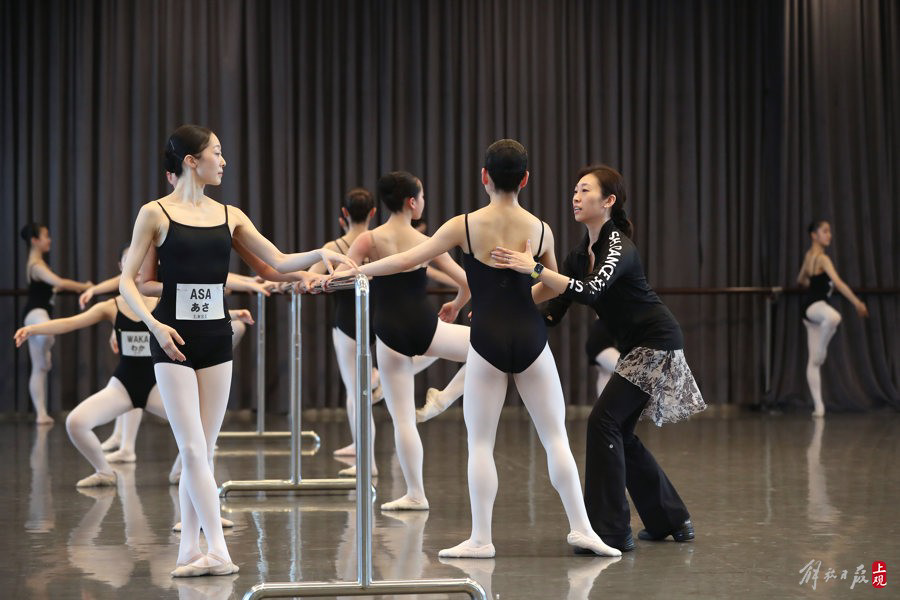 日本芭蕾舞团图片