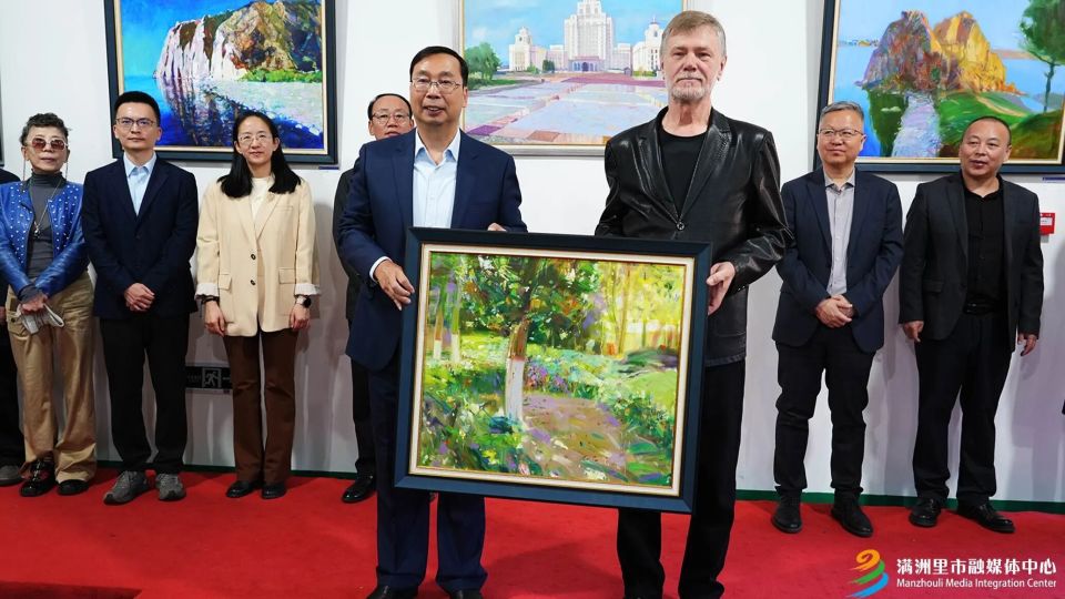 俄罗斯功勋艺术家谢尔盖油画作品展开展_腾讯新闻
