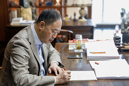 鲁花集团董事长孙东伟让中国油瓶子装更多中国油