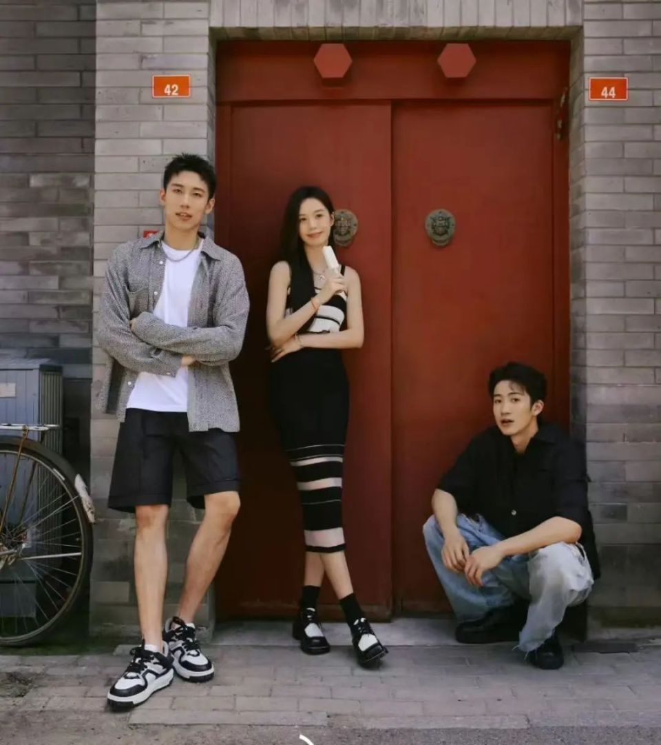 谁说恋综没有好结果？他们不仅是真的，而且还要结婚啦！_腾讯新闻