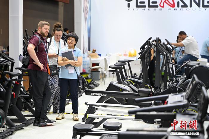 当广交会遇上全运会  中国体育用品“智造”升级拓市场
