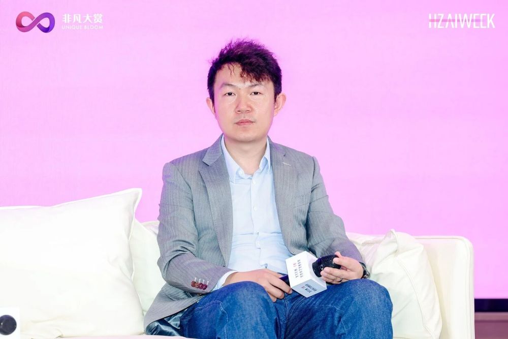 一秒生成100首曲子，中国AI创业者靠什么翻过Suno这座大山？ · 原文图片 3