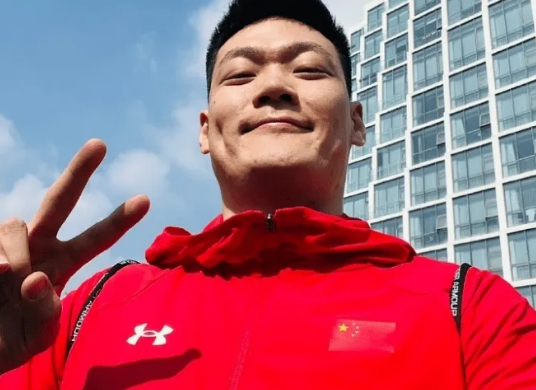 虎,张宁,齐浩彤,刘宇轩,陈江河,黄浩然,刘千豪,卢鹏程,吴星锐,周彦旭