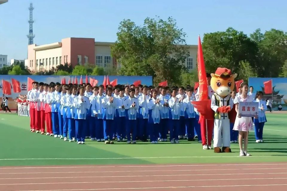 昌吉市第四中学图片