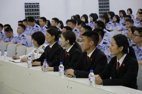 长春净月区人民法院走进吉林警察学院开展法治教育培训