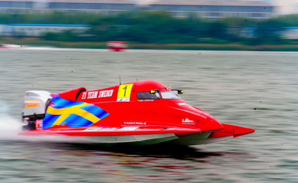 2025年F1H2O郑州大奖赛冲刺赛：中国天荣F1H2O摩托艇队莫林收获季军