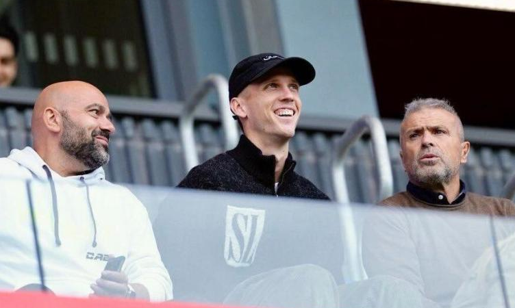 世体：因受伤错过国家德比，奥尔莫得闲前往观看巴萨B队比赛