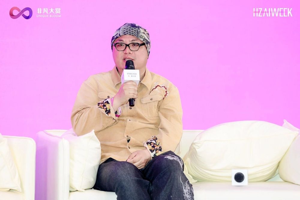 一位AI导演的大实话：接不到大单，我只能去拍擦边短剧 · 原文图片 2