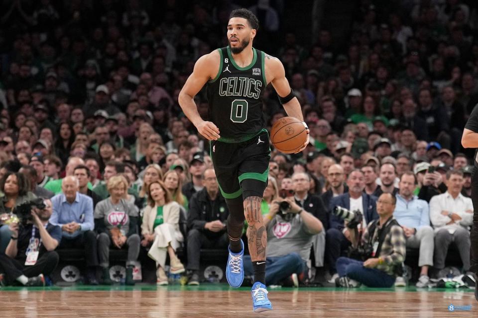 塔图姆:今天我们有些紧张 下一场要放松一些 发挥出应有水平_腾讯新闻